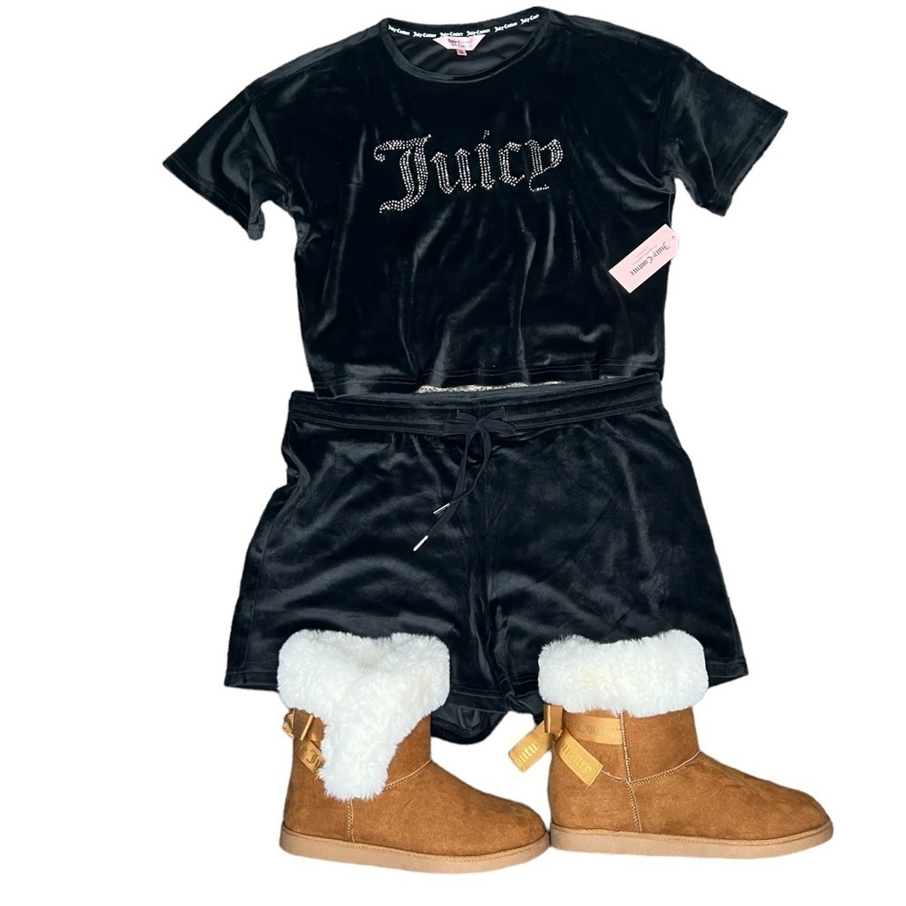 Juicy Couture 2-Piece Velour Tee & Short  Pajama Set